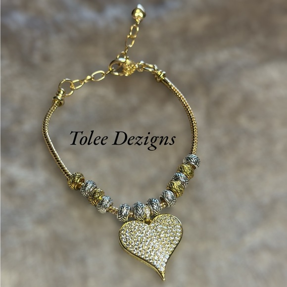 10” "Versatile Golden Heart Charm Bracelet/Anklet - Elegant and Adjustable" - Picture 1 of 10